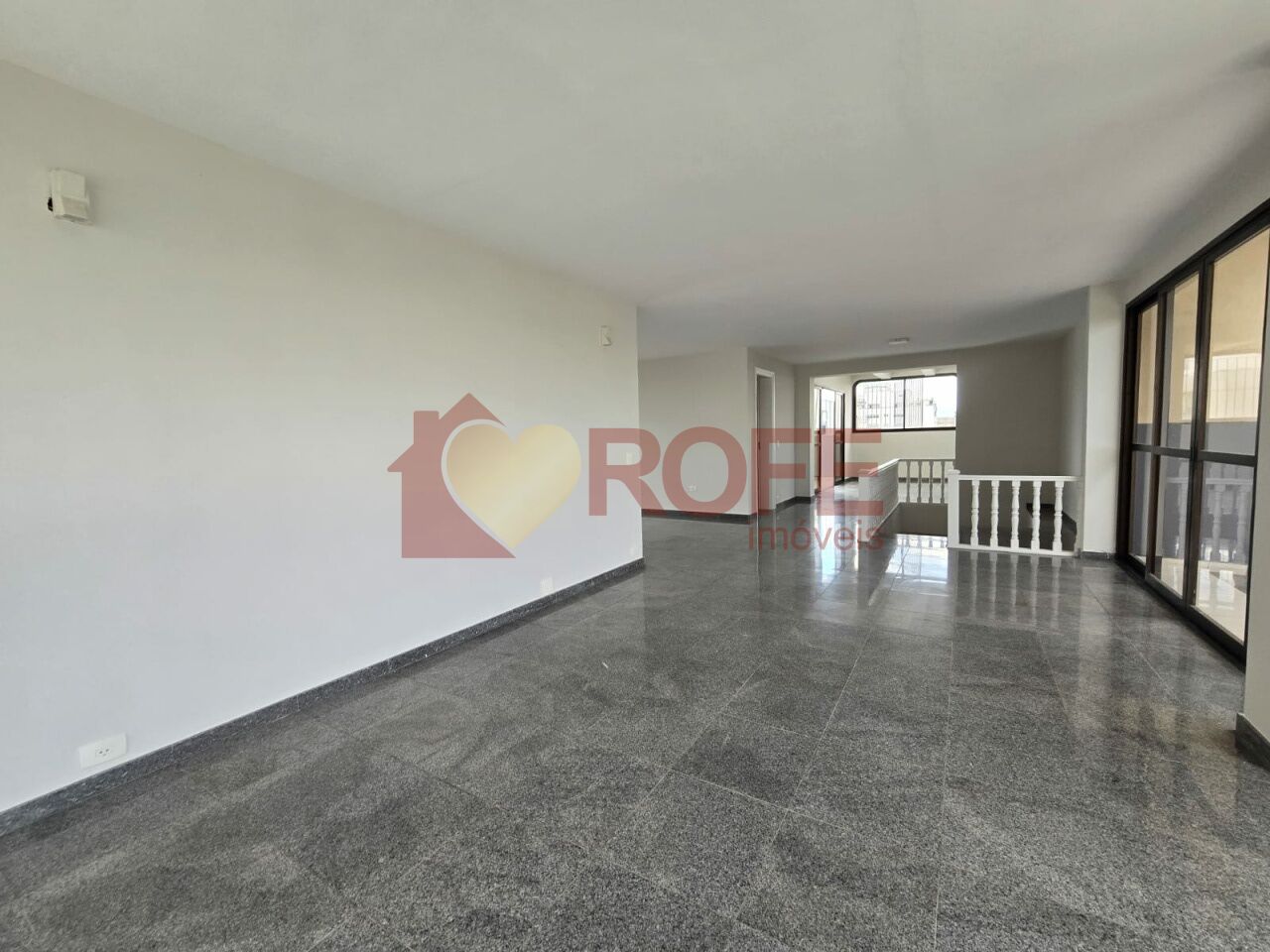 Foto 17 - RF48786