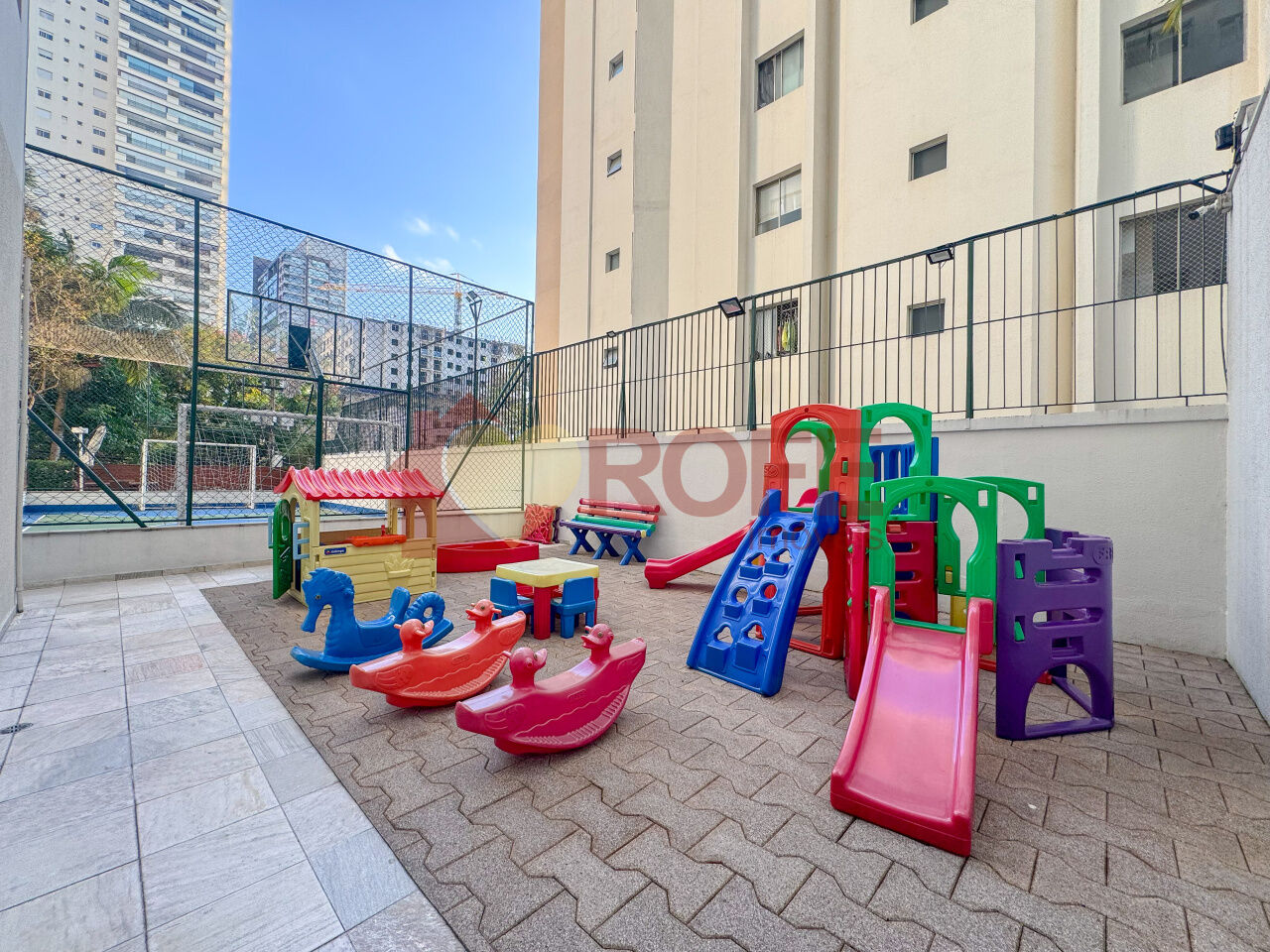 Foto 42 - RF48848