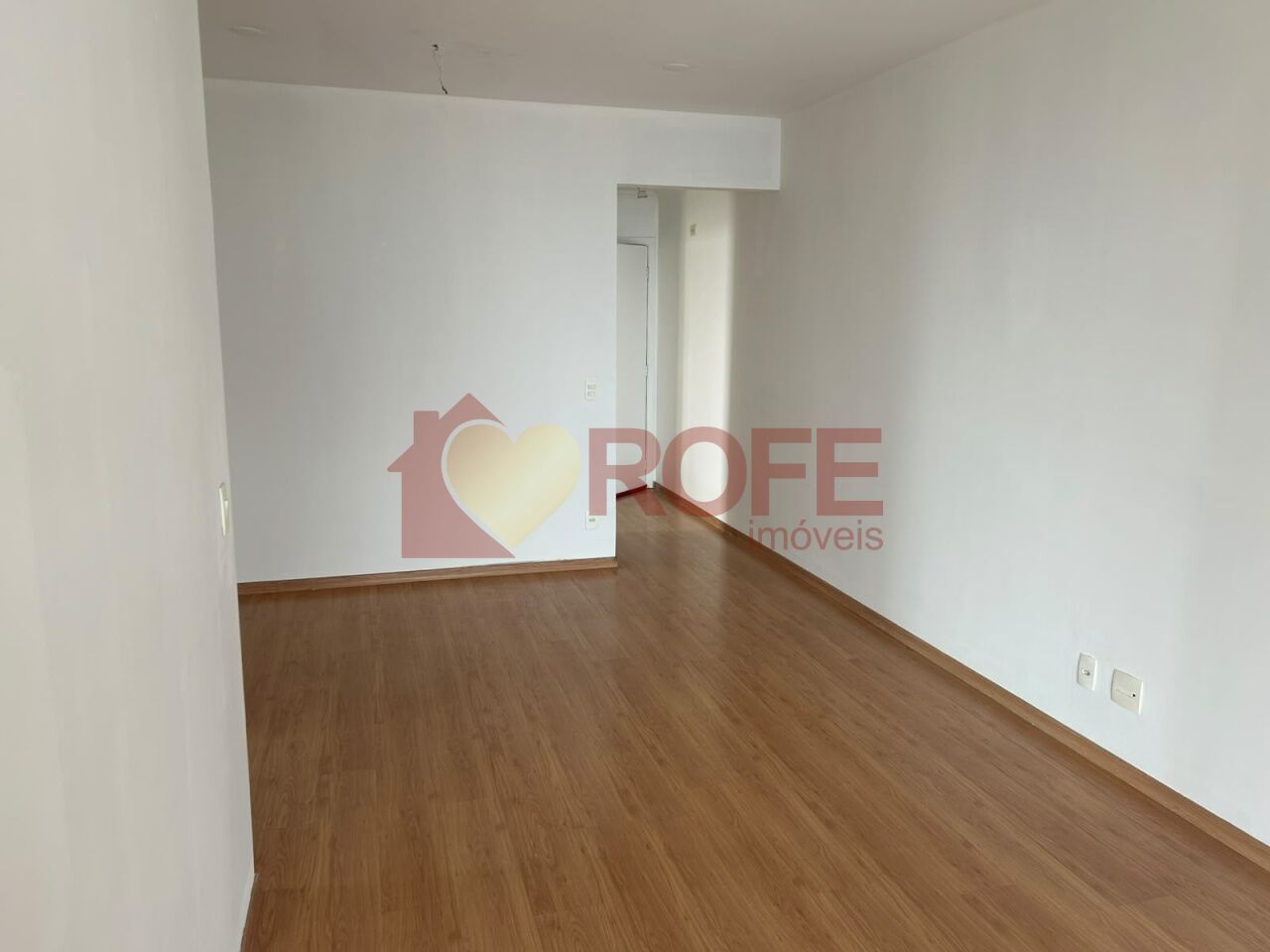 Foto 3 - RF48905