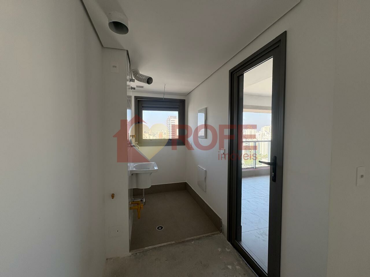 Foto 4 - RF48932