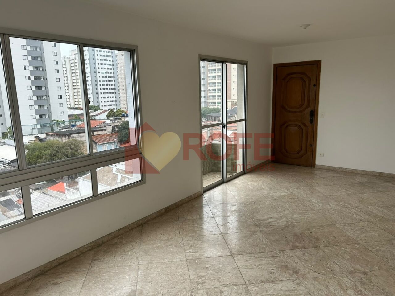 Foto 2 - RF48978