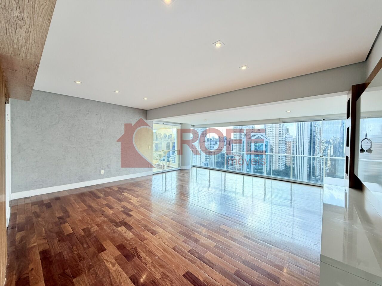 Foto 3 - RF48998