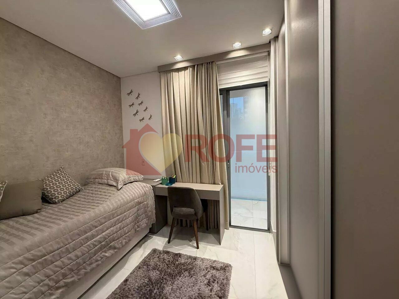 Foto 7 - RF49008