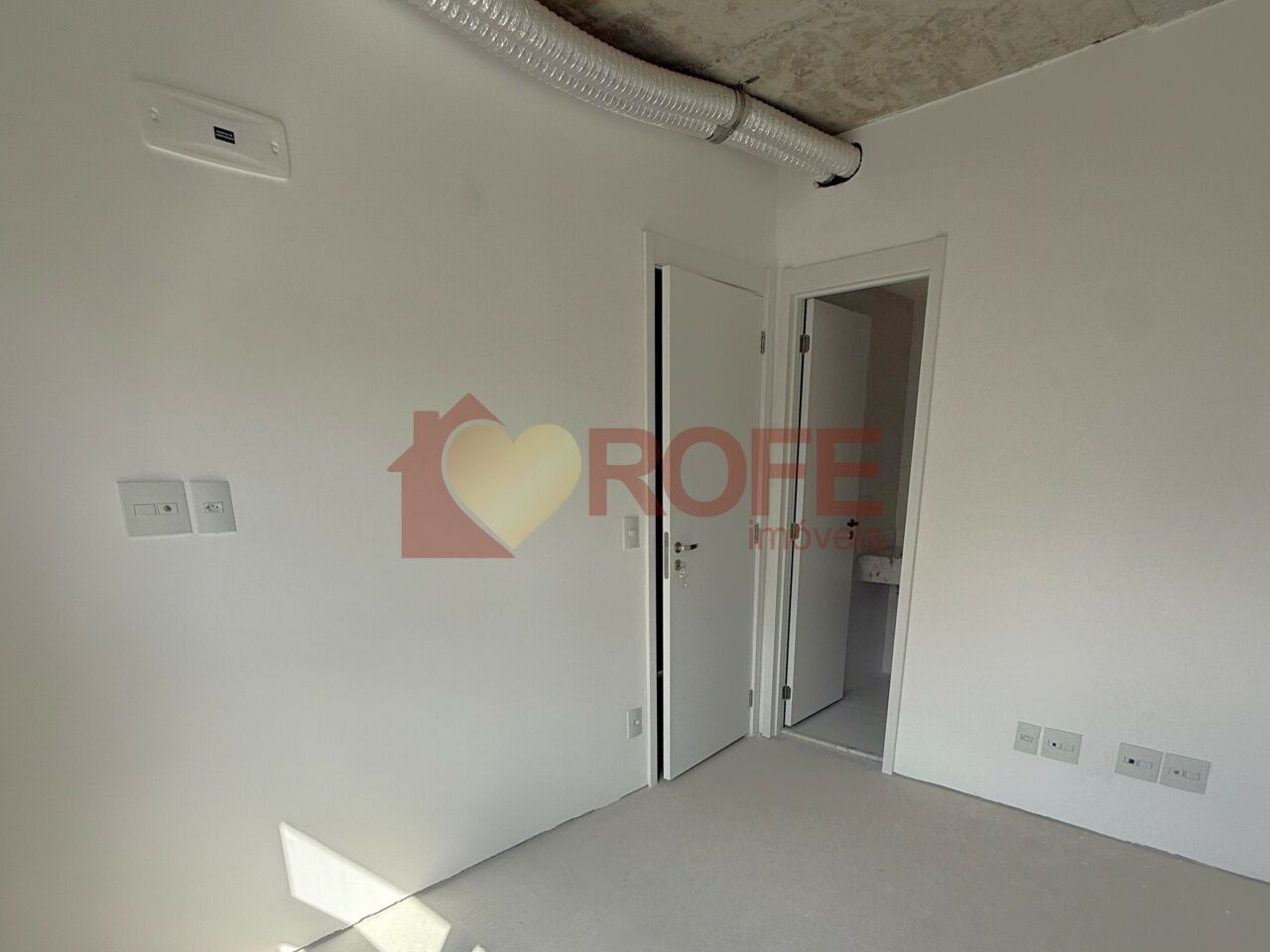 Foto 3 - RF49052