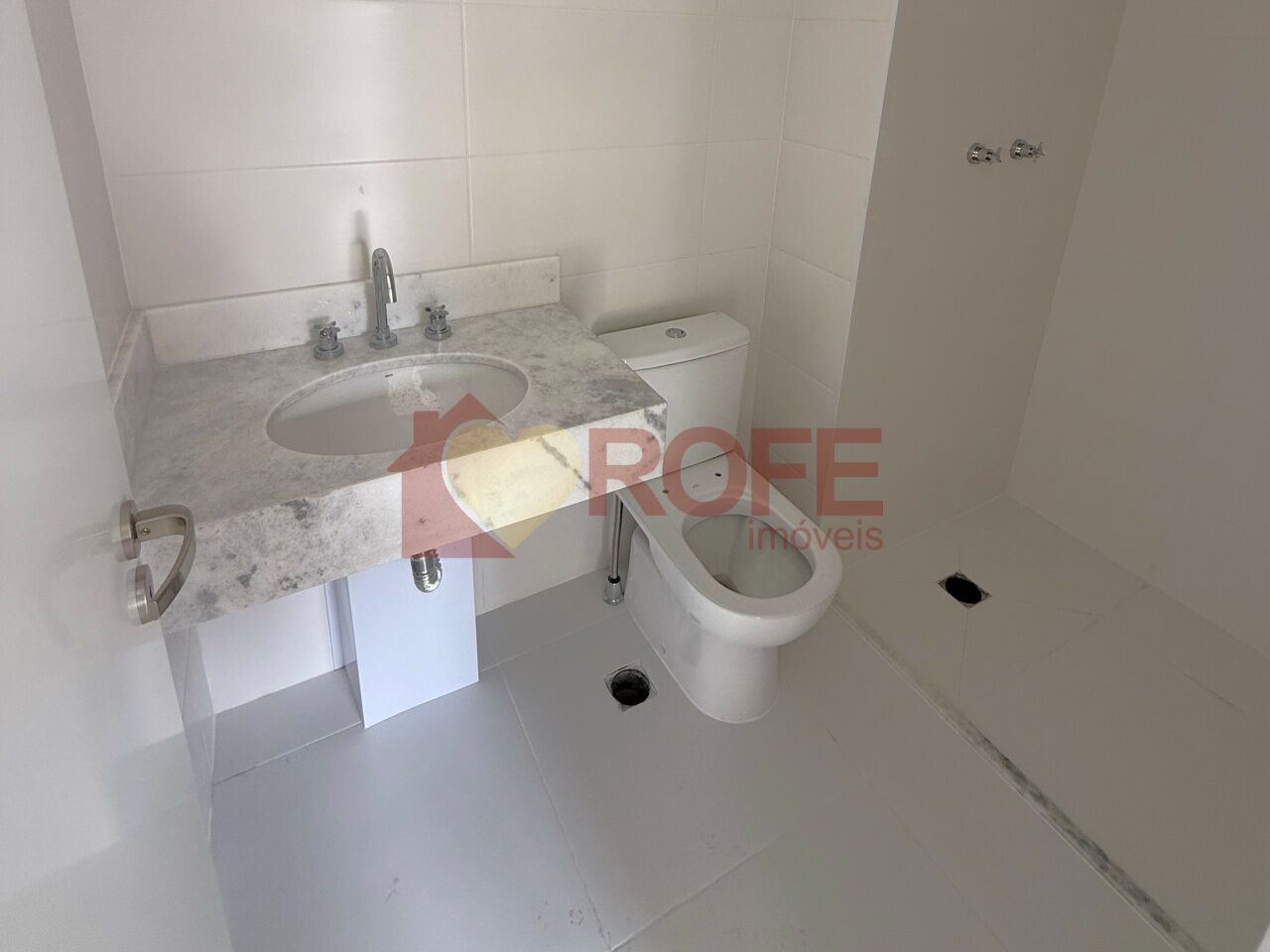 Foto 4 - RF49052