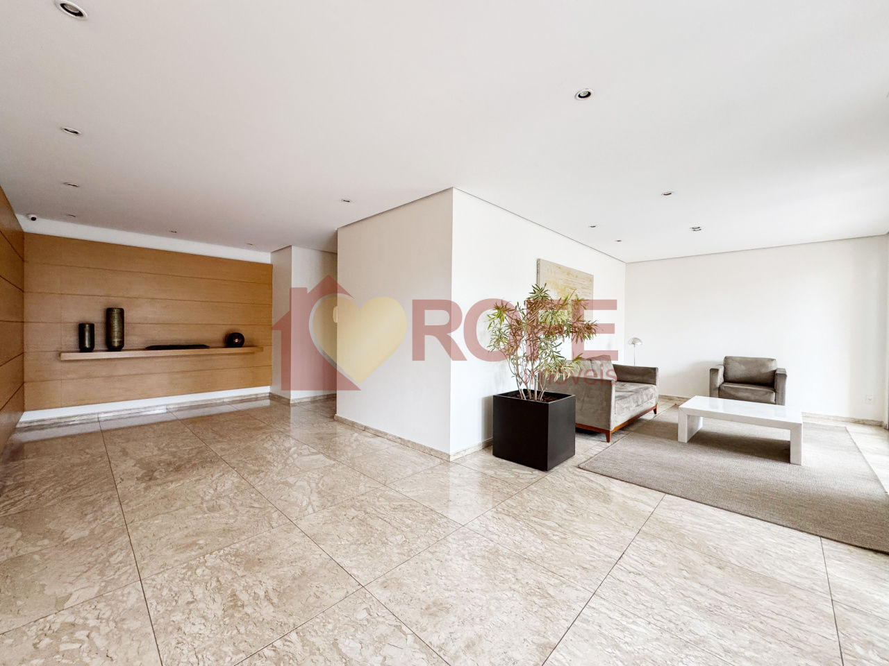 Foto 41 - RF4916