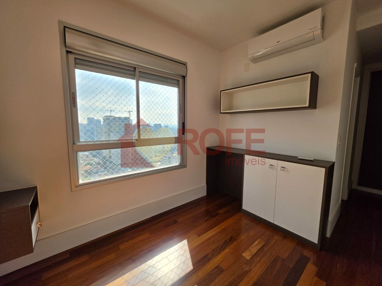Foto 14 - RF5742