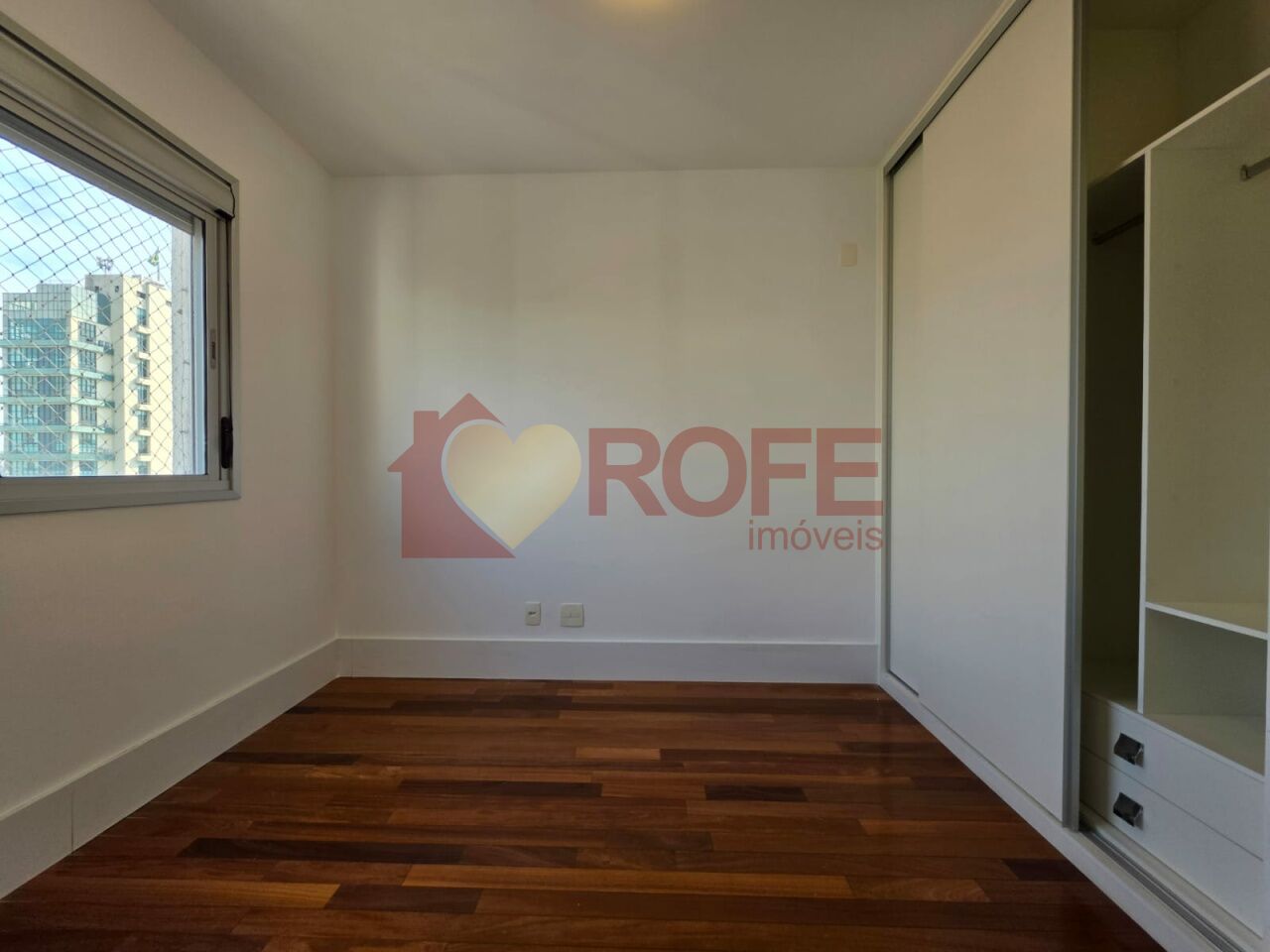 Foto 17 - RF5742