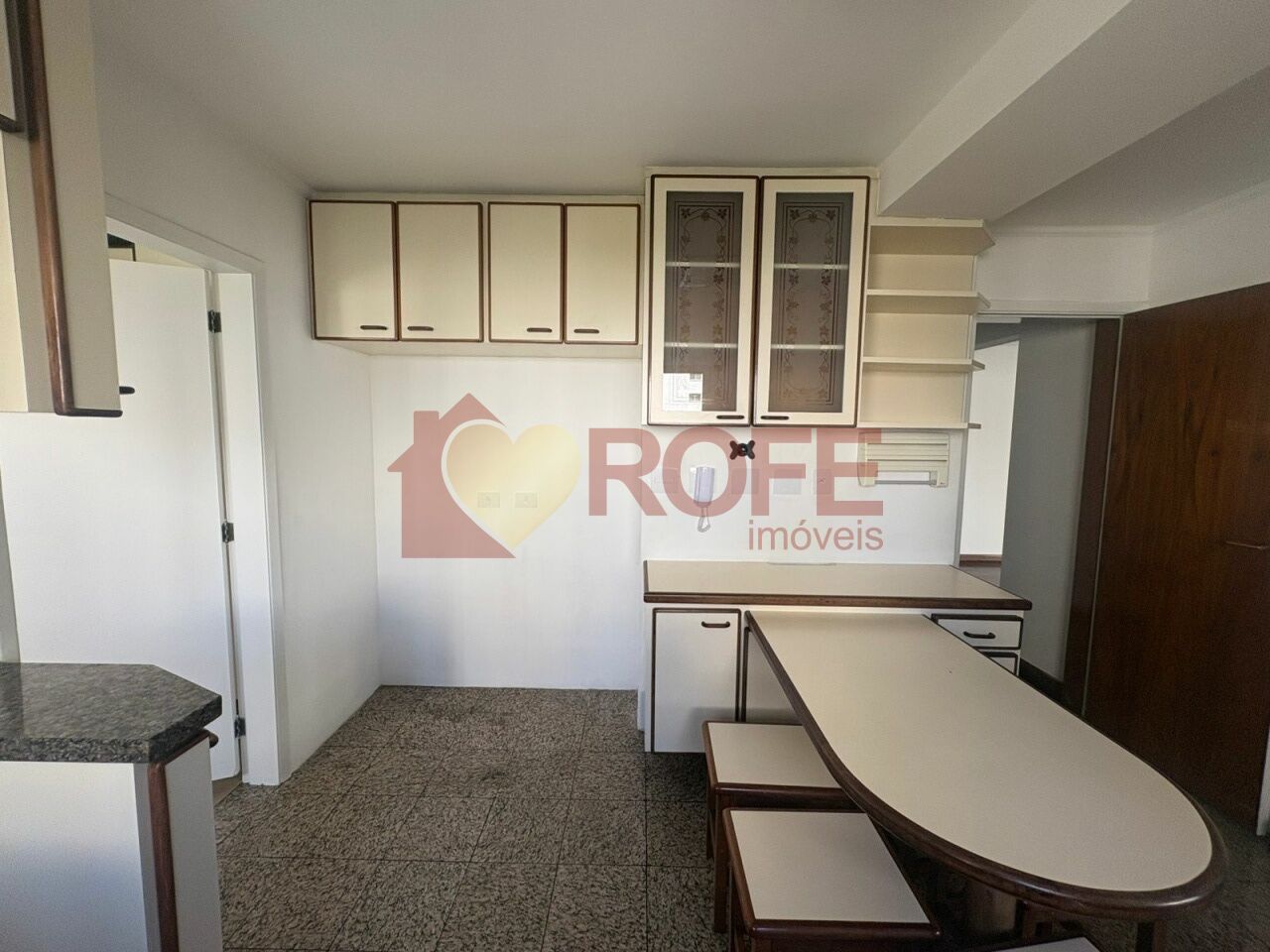 Foto 8 - RF8070