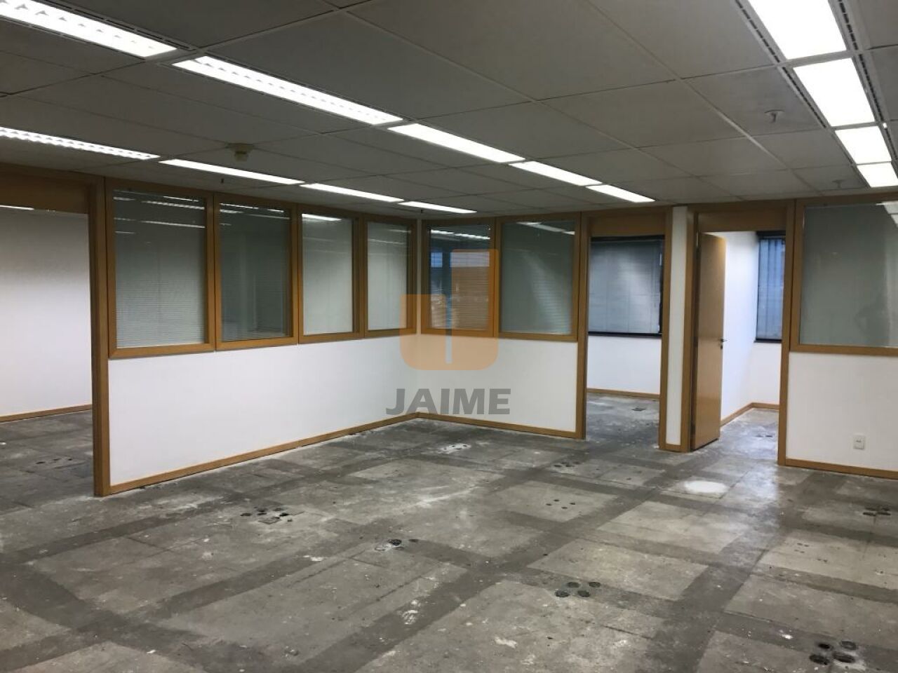 Comercial para Venda - Cidade Monções