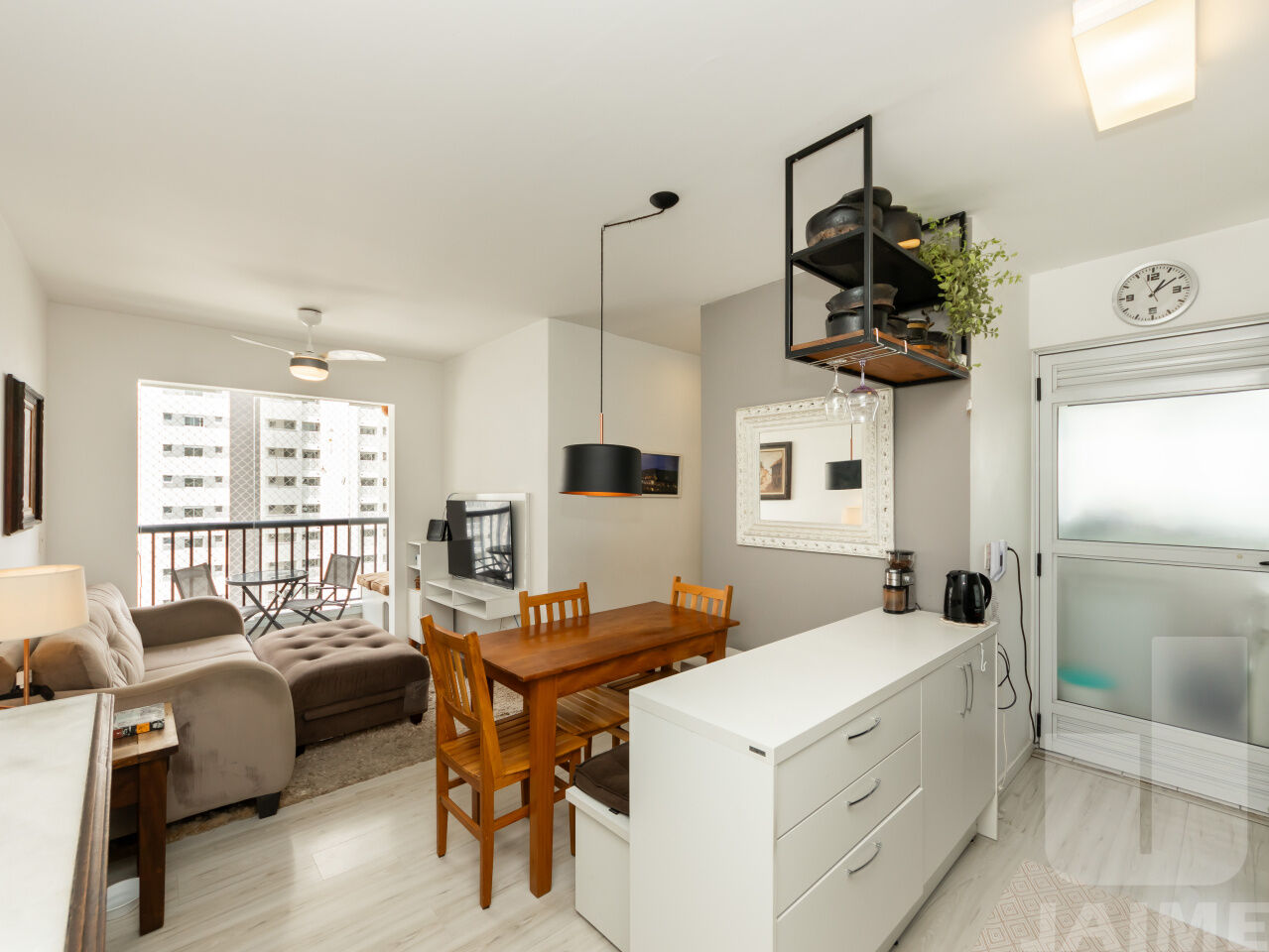 Apartamento para Venda - Vila Anastácio