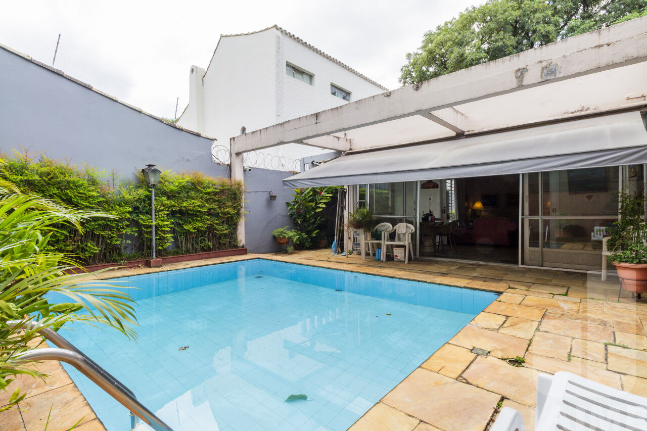 Casa Térrea para Venda - Alto de Pinheiros