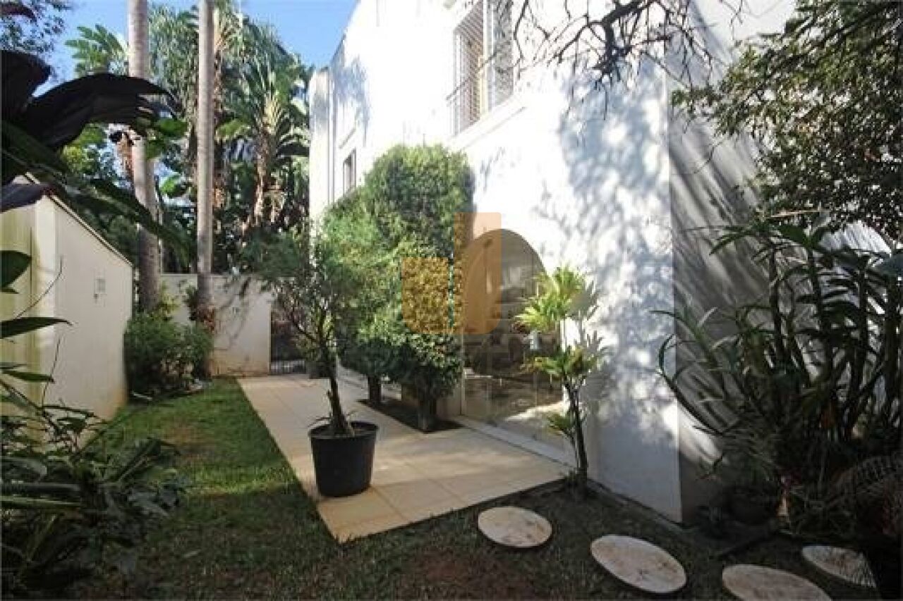 Casa Assobradada para Venda - Vila Madalena