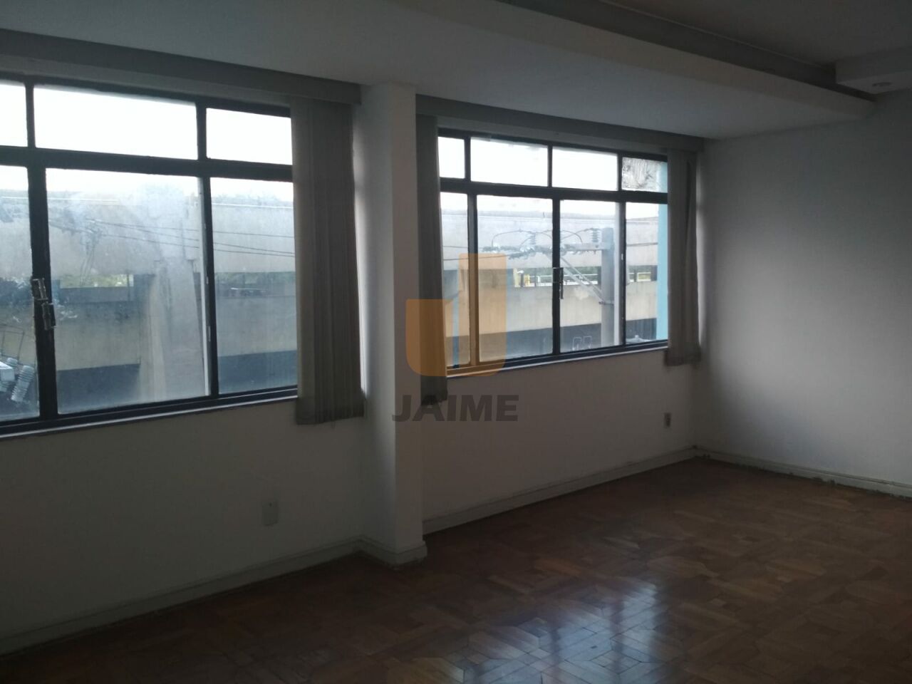 Conj. Comercial para Venda - Santana